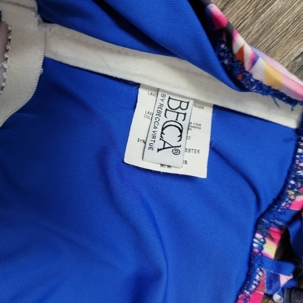 Becca by R Virtue Aura halter v hem tankini size M